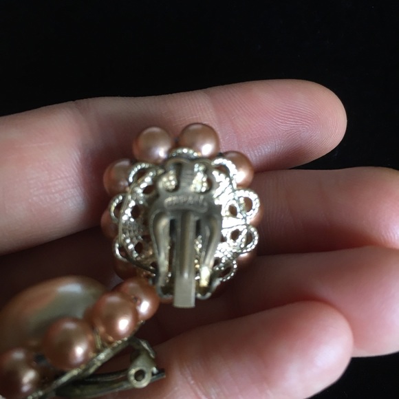 Vintage Clip On Earrings - Picture 6 of 10